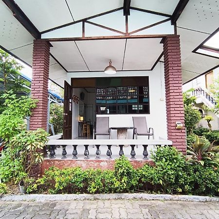 The Naiyanghouse Hotell Nai Yang Beach Exteriör bild